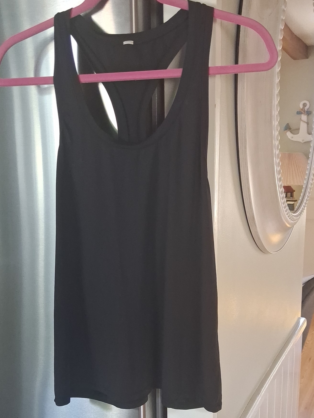 ALO Yoga Black Racerback Tank Top - Picture 5 of 6